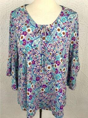 Dear Scarlett Floral Tie-Neck Tunic Top in Light Blue & Purple